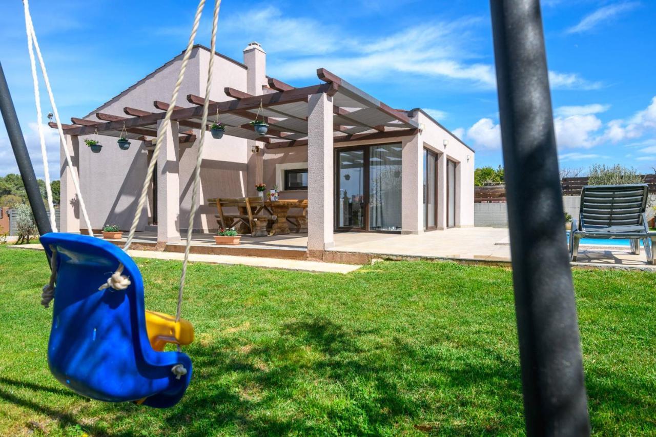 Bobo Family House With Pool Villa Vodnjan Eksteriør billede
